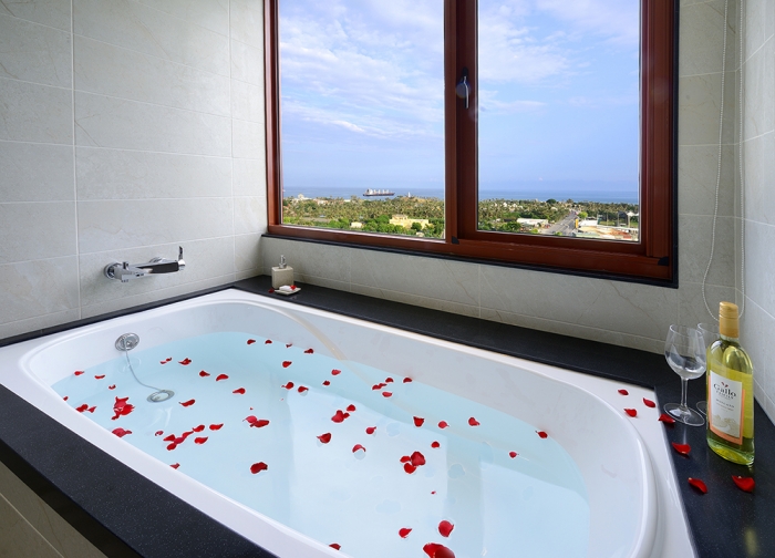 花蓮星空海藍大飯店 海景浴缸景觀拍攝